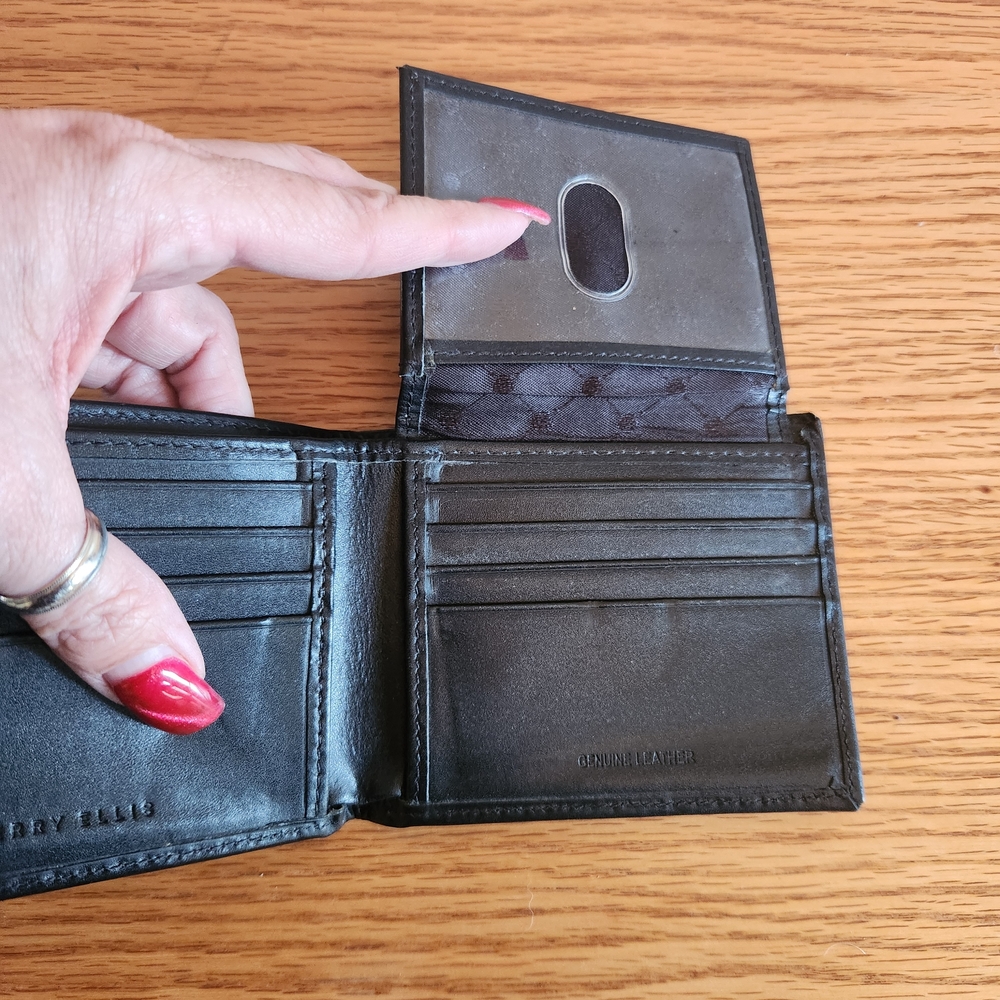 Perry Ellis Classic Black Wallet - Picture 5 of 7